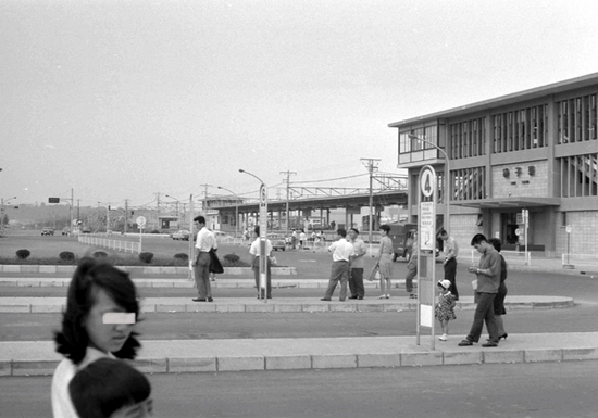 根岸線1964-05.jpg